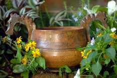 Ale bowl with gold glaze.
